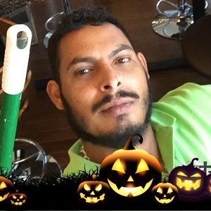 Meet your Posher, Eliseo